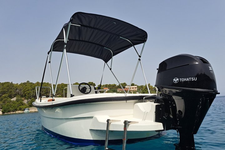 Explore by Betina boat West side of island Brac and Bobovisca