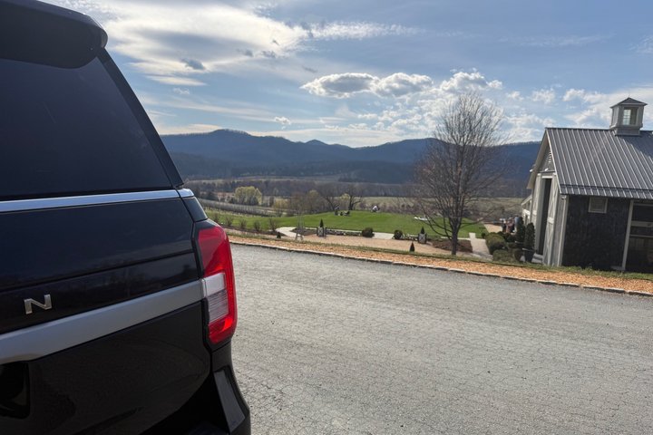 Private Custom Charlottesville Wine or Beer Tours