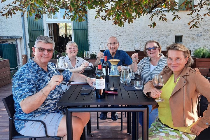 Bordeaux Médoc Region Private Wine Lovers Tour with Chateau Visits & Tastings