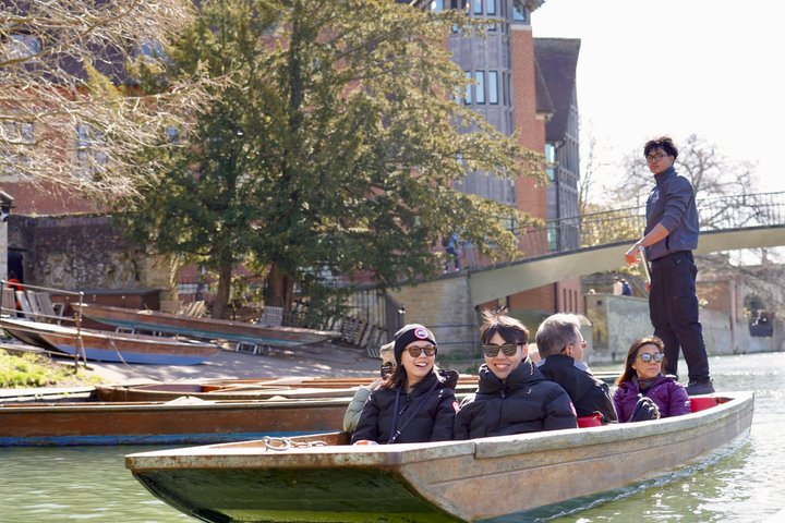 Cambridge Private Punting Tour