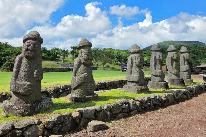 Jeju Private Taxi Tour with English Speaking Guide & Driver