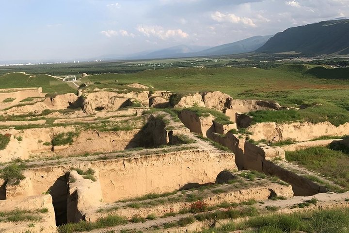 3 Day Tour Shavat Darwaza Gas Crater Ashgabat Merv Farap