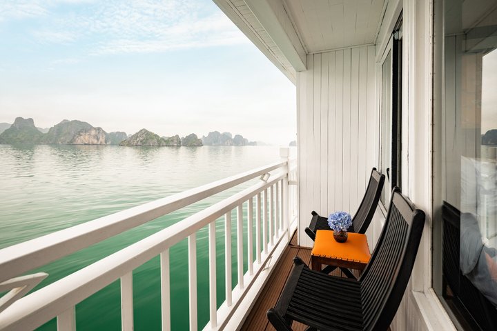 The Best Halong Bay Overnight Cruise– CozyBay Grand-All Inclusive