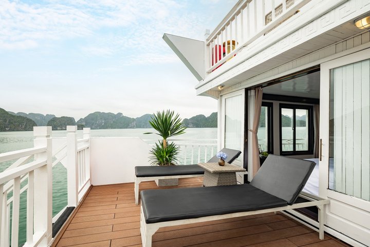 The Best Halong Bay Overnight Cruise– CozyBay Grand-All Inclusive