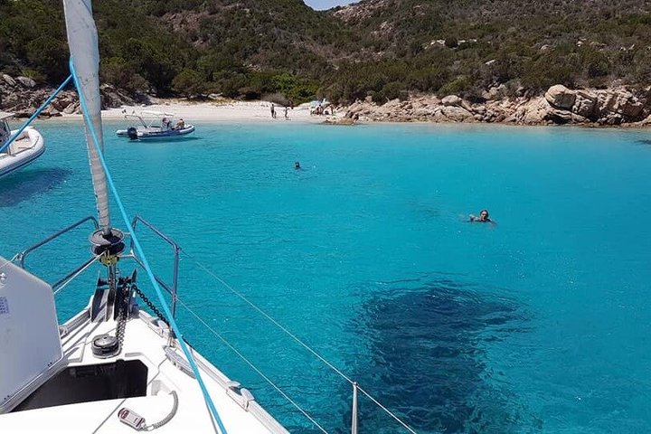 La Maddalena Archipelago Tour by Sailboat from Cannigione