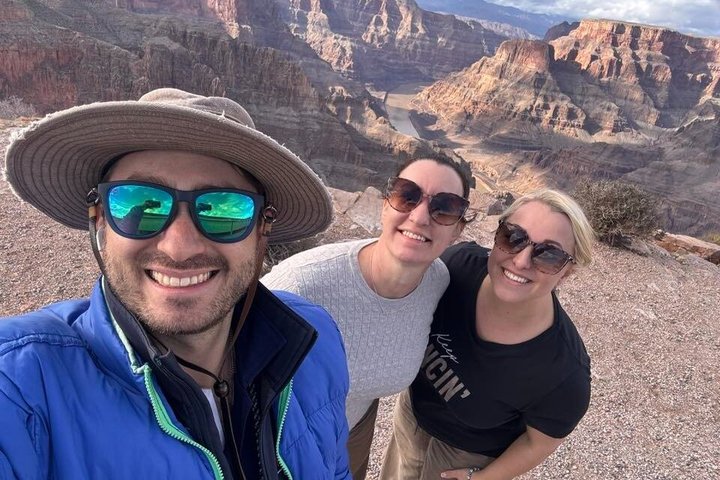 Grand Canyon West, Hoover Dam Stop, Breakfast, Lunch & Skywalk