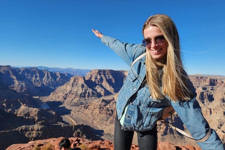 Grand Canyon West, Hoover Dam Stop, Breakfast, Lunch & Skywalk