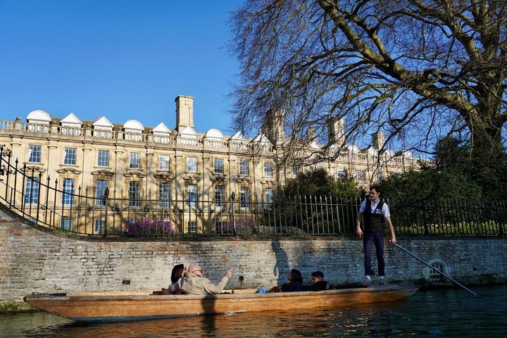 Cambridge Private Punting Tour