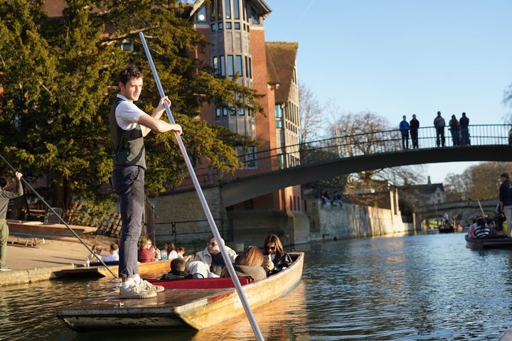 Cambridge Private Punting Tour