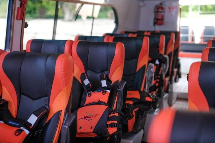 6 Island Speedboat Hopping Tour in Komodo National Park