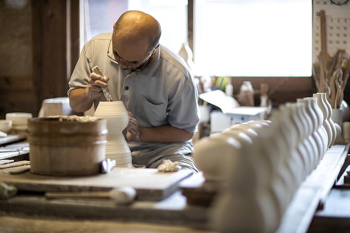 Arita Ware Private Walking Tour and Ceramics Treasure Hunt