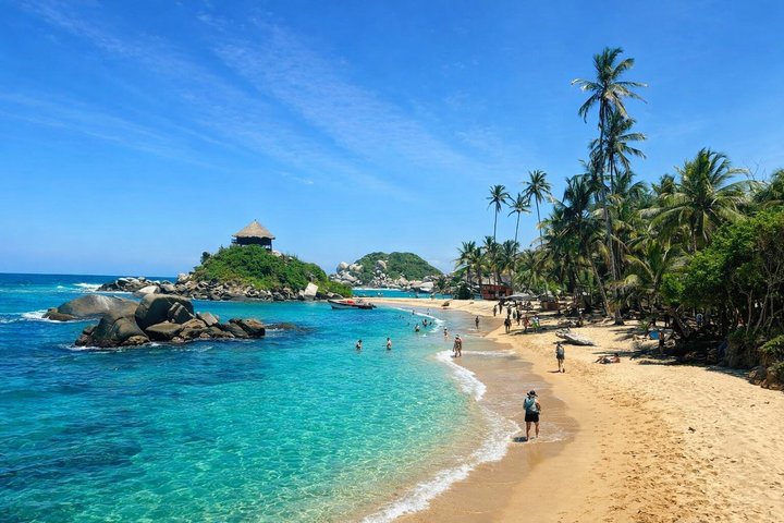 Private Tayrona Hike to Cabo San Juan: Bilingual Guide+Transport
