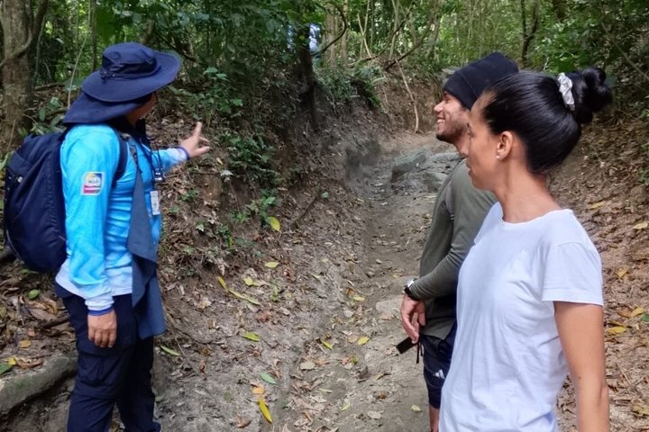Private Tayrona Hike to Cabo San Juan: Bilingual Guide+Transport
