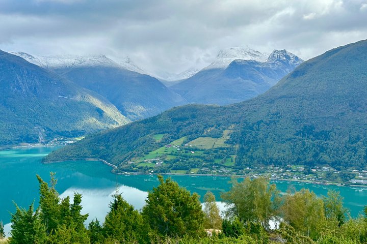 Olden: E-Bike Rental - Explore Norway's Fjords