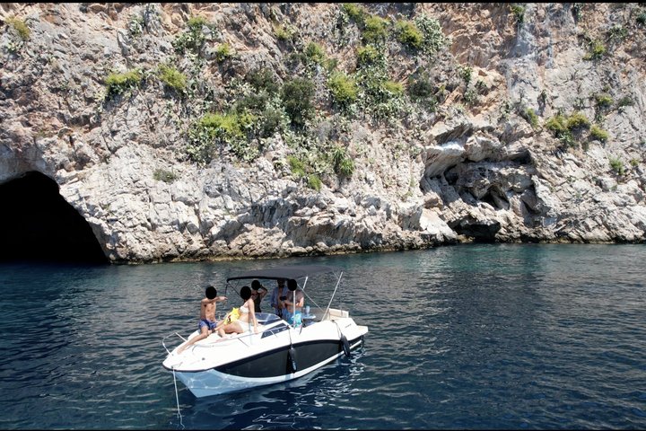 Private Boat Tour from Nice to Monaco, Cannes, Menton