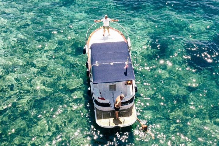 Procida : Boat Tours - Bathing Stops, Snorkeling and Underwater Photos