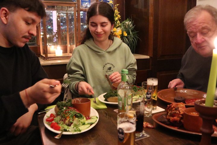 Cologne Culinary Beer House Tour with Unlimited Kölsch and Food