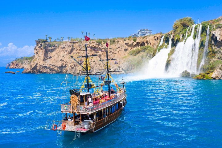 Belek: Falez Cliffs & Waterfalls Boat Trip with Lunch