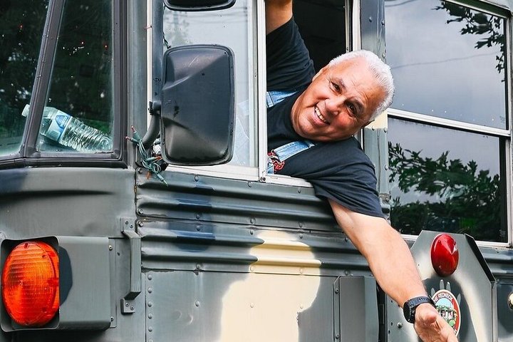 Pigeon Forge Redneck Comedy Bus Tour