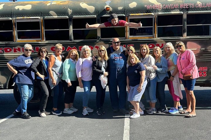 Pigeon Forge Redneck Comedy Bus Tour