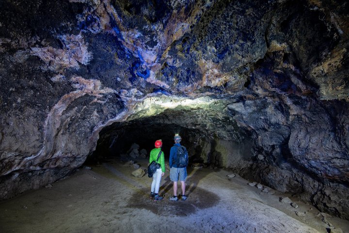 Limited Entry Lava Tube Cave Tour in Bend Oregon