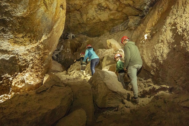 Limited Entry Lava Tube Cave Tour in Bend Oregon
