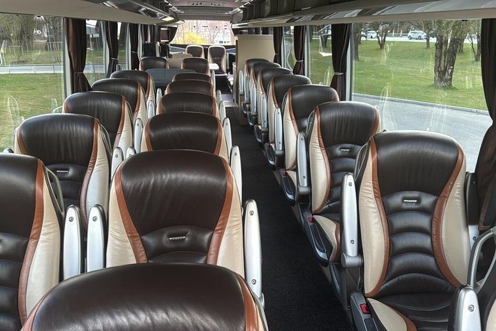VIP Daytrip Neuschwanstein, Linderhof and Grotto from Munich