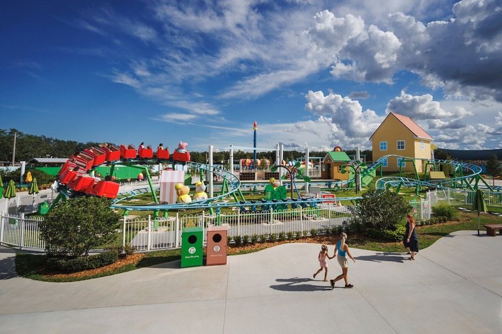 PEPPA PIG Park Günzburg Day Ticket
