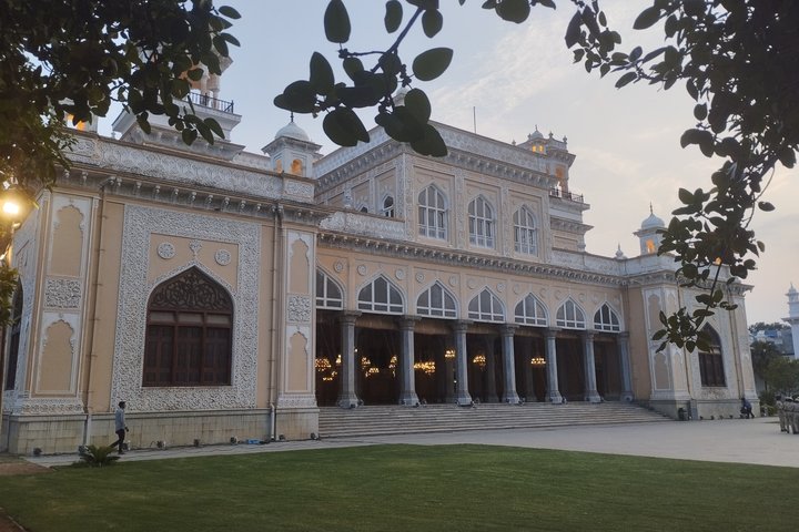 Hyderabad: Old City Cultural Walk with 4 Museums & Khilwat Palace