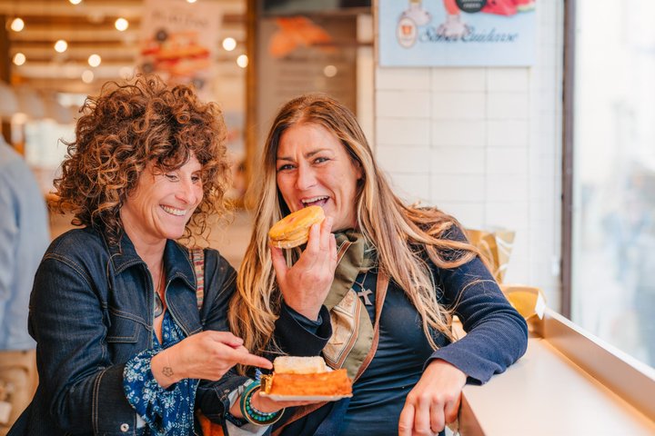 Cadiz Food Tour: Tapas, Drinks and Delights with a Local