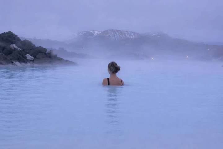 Private Transfer from Blue Lagoon to Keflavík Airport