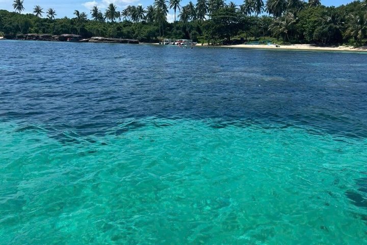 Private SpeedBoat Trip To 3 Islands In PQ With Cable Car (Option)