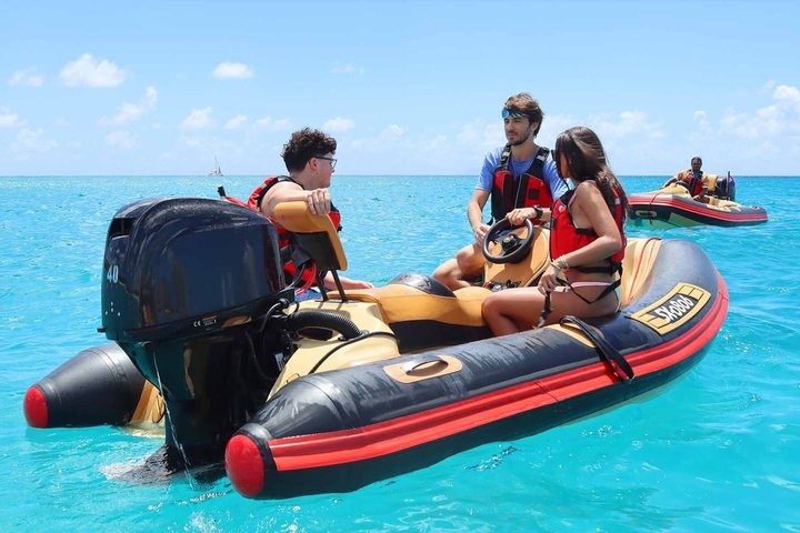 Yoho Pirates Premium Self Drive Speedboat Tour in St. Maarten