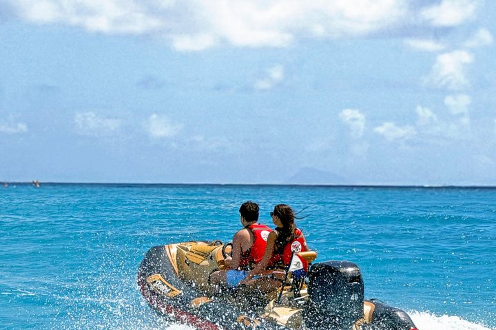 Yoho Pirates Premium Self Drive Speedboat Tour in St. Maarten