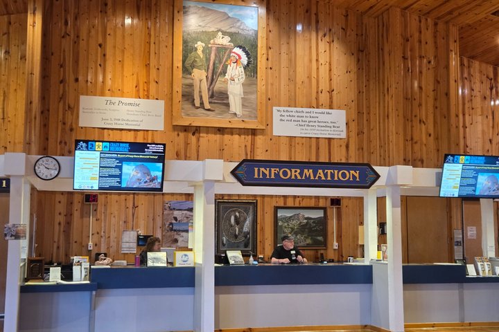 Mt Rushmore, Crazy Horse and Custer State Park Wildlife Loop Tour