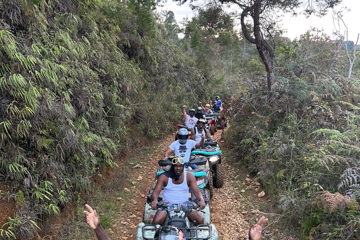 Medellin : Off-Road Adventure in ATV, Quad-Adrenalin-waterfall
