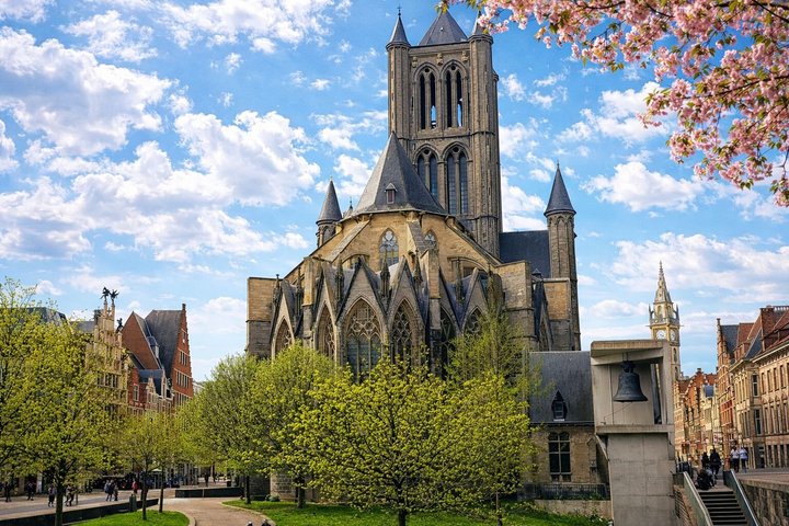 Ghent Walking Tour: Explore Top Sights & Hidden Gems