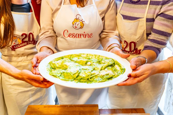 Small group Pasta and Tiramisu class in Aosta by Cesarine