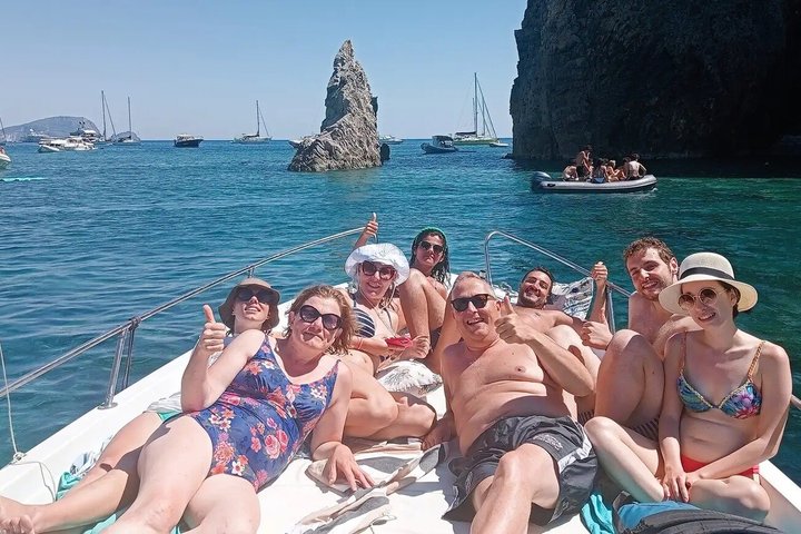 Boat excursion to Palmarola Island from Ponza