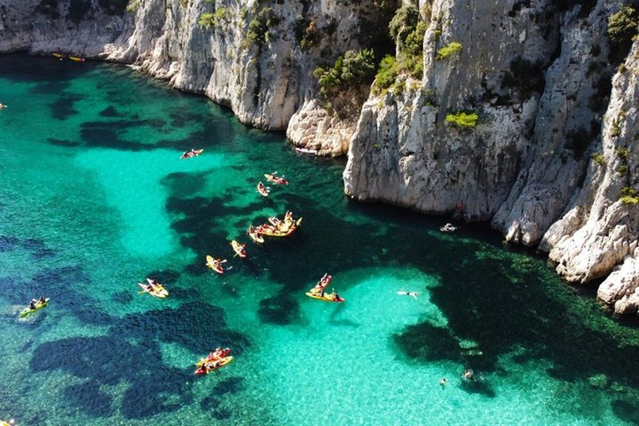Medieval village of Castellet, Cassis & the beautifull Calanques