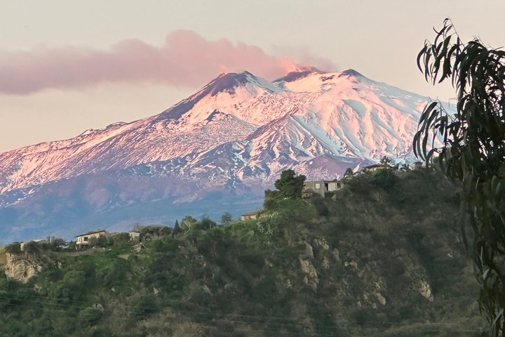 Etna and Wine an experience between nature and aromas with taste.