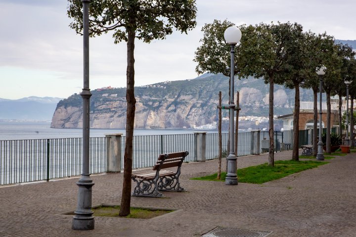 Sorrento, Positano & Amalfi Bus Tour & Boat from Naples