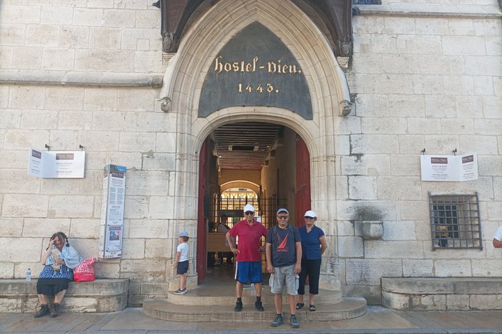 Guided tour of Beaune with your professional guide!
