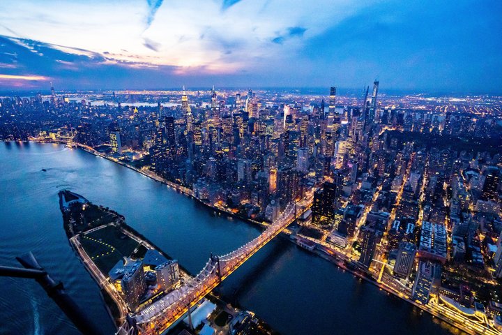 Manhattan Helicopter Tour from Westchester (Shared)