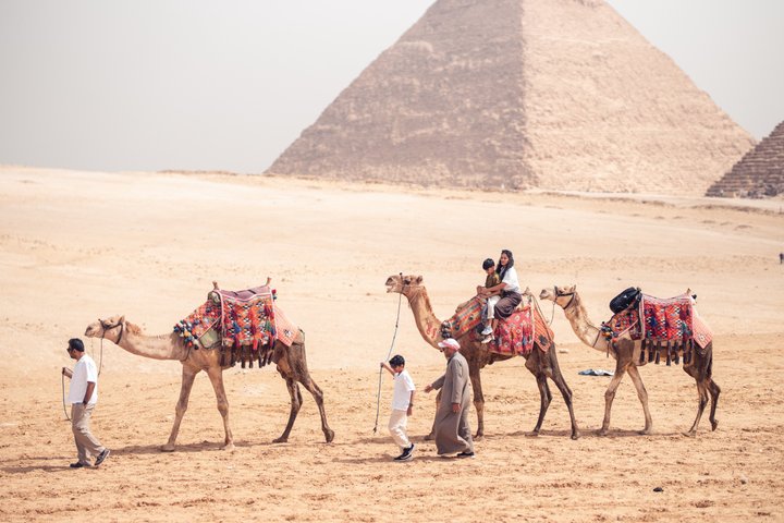 Private Giza Pyramids & Great Sphinx Half-Day Tour