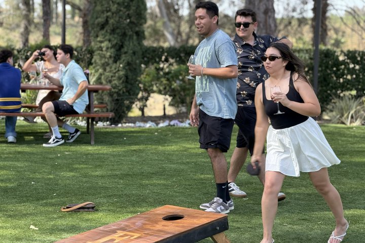 Temecula Party Bus Wine Tour Perfect For Groups