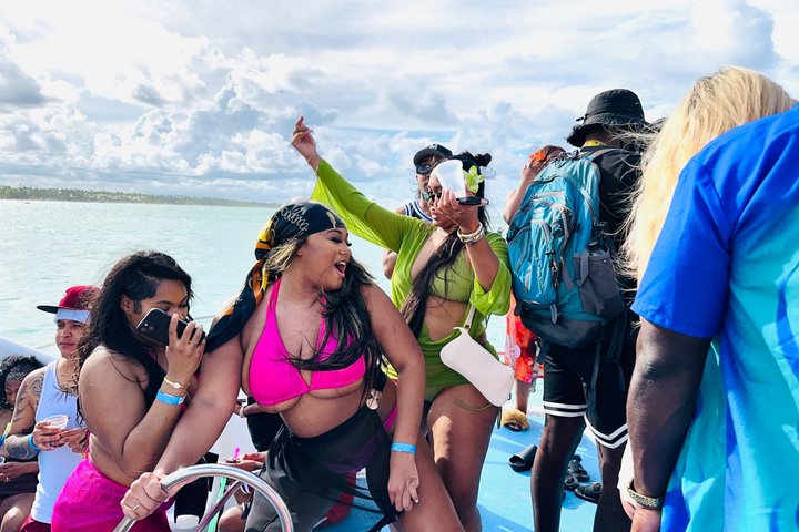 #1 Punta Cana Hip Hop Adults Only Party Boat with Open Bar & DJ
