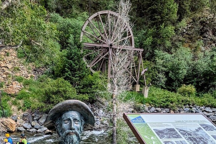 Rocky Mountain Escape - Scenic Views and Nature Walks