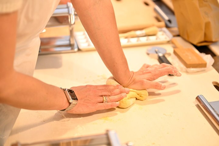 Authentic Pasta Cooking Class in Alghero Farmhouse with Wine