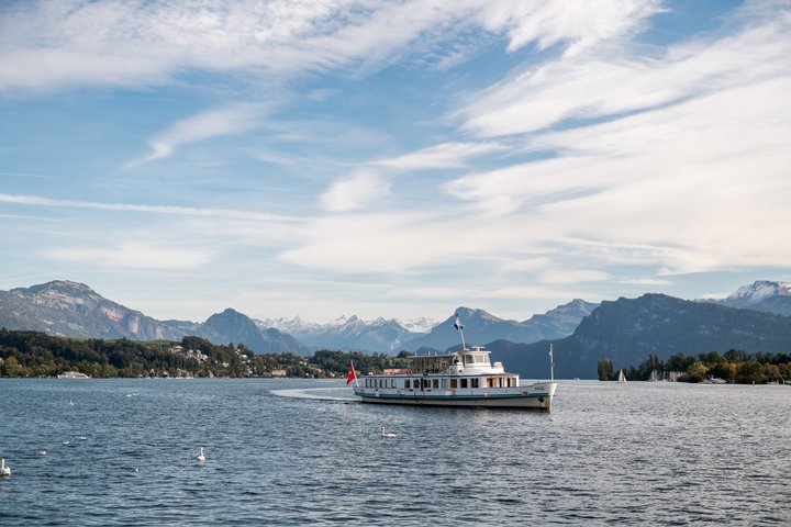 Lake Lucerne 1 Hour Discovery Cruise